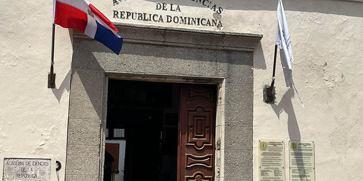 Academia de Ciencias inicia nueva etapa con asamblea extraordinaria